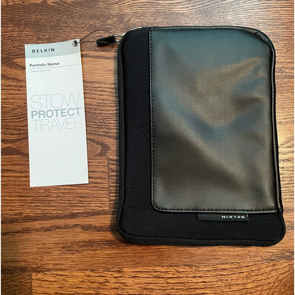 Belkin Portfolio Sleeve for Kindle. NWT